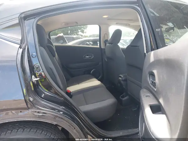 3CZRU6H55KM724209 2019 HONDA HR-V - Image 8