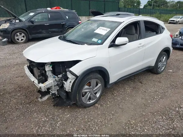 3CZRU6H55KM736862 2019 HONDA HR-V - Image 2