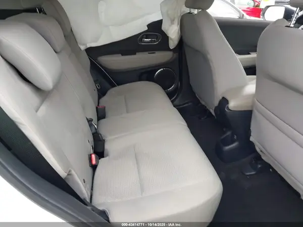 3CZRU6H55KM740281 2019 HONDA HR-V - Image 8