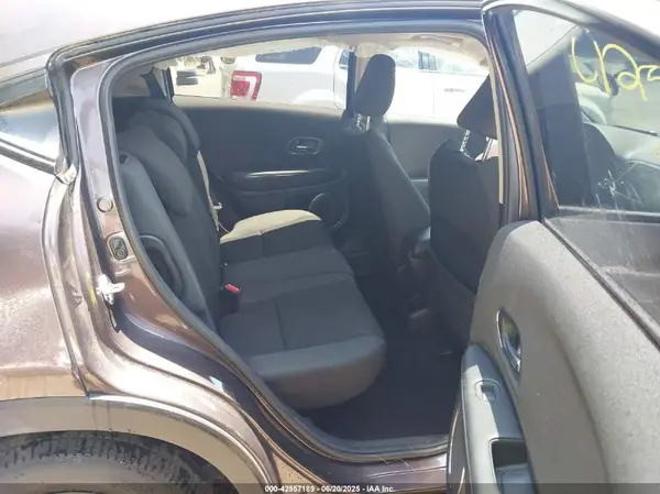 3CZRU6H55MM726187 2021 HONDA HR-V - Image 8