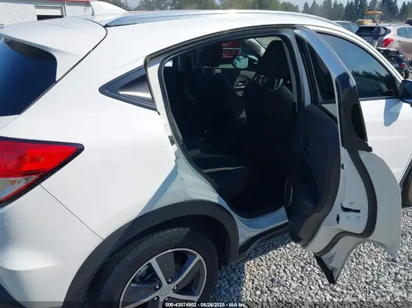 3CZRU6H55MM728912 2021 HONDA HR-V - Image 8