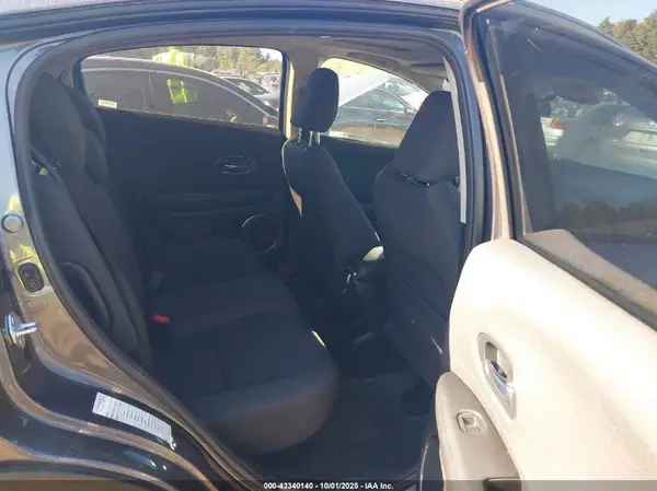 3CZRU6H55MM749307 2021 HONDA HR-V - Image 8
