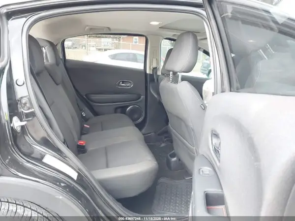 3CZRU6H55MM755950 2021 HONDA HR-V - Image 8