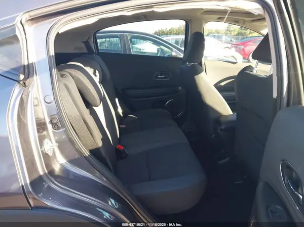 3CZRU6H55NM702554 2022 HONDA HR-V - Image 8
