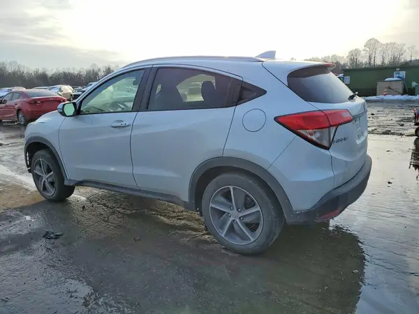 3CZRU6H55NM742049 2022 HONDA HR-V - Image 2