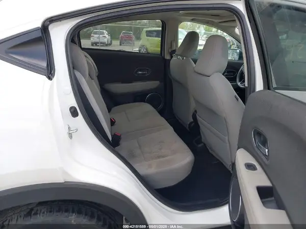 3CZRU6H55NM746487 2022 HONDA HR-V - Image 8