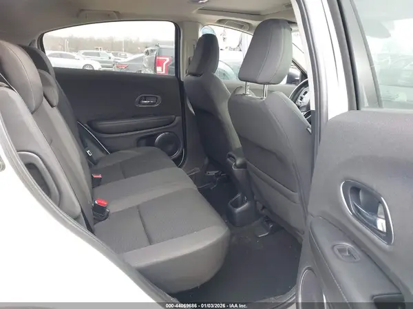 3CZRU6H55NM755416 2022 HONDA HR-V - Image 8