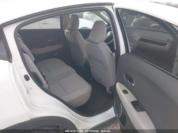 3CZRU6H55NM767243 2022 HONDA HR-V - Image 8