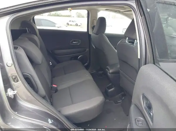3CZRU6H55NM770112 2022 HONDA HR-V - Image 8