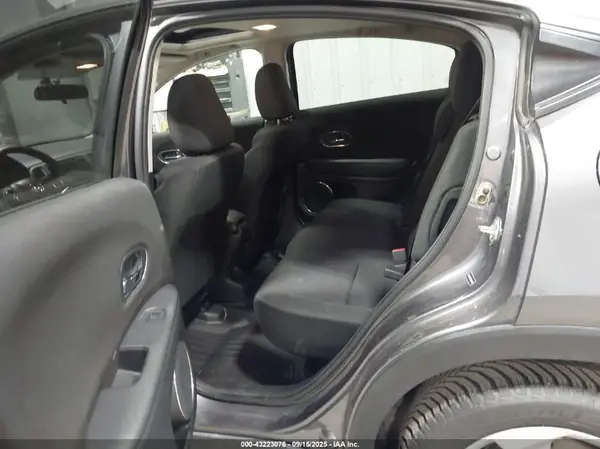 3CZRU6H56GM743018 2016 HONDA HR-V - Image 8