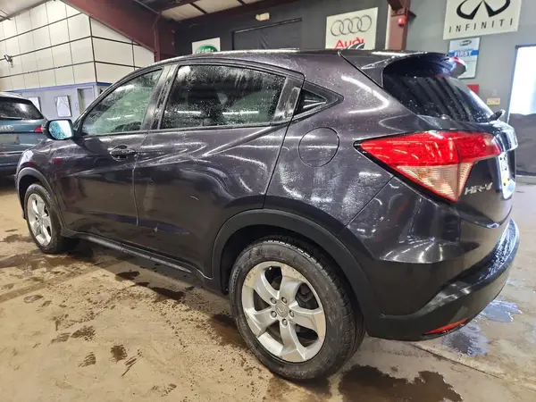 3CZRU6H56GM743519 2016 HONDA HR-V - Image 2