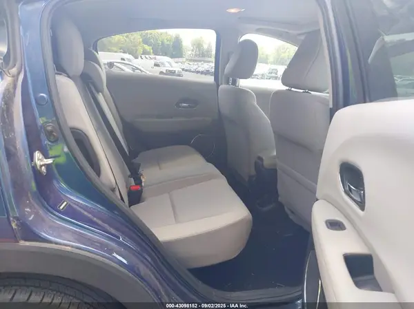 3CZRU6H56GM755542 2016 HONDA HR-V - Image 8