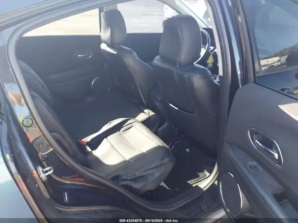 3CZRU6H56GM757159 2016 HONDA HR-V - Image 8
