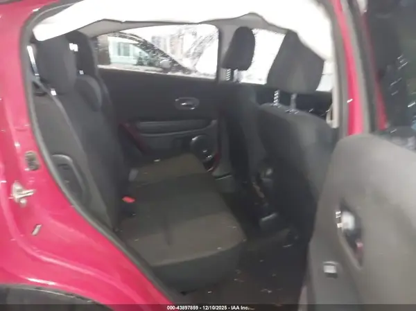 3CZRU6H56HG701450 2017 HONDA HR-V - Image 8