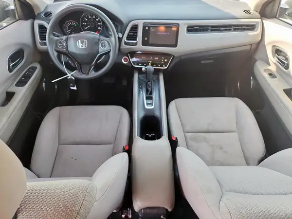 3CZRU6H56HG701755 2017 HONDA HR-V - Image 8