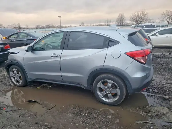 3CZRU6H56HG701805 2017 HONDA HR-V - Image 2