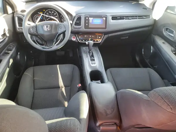 3CZRU6H56HG702646 2017 HONDA HR-V - Image 8