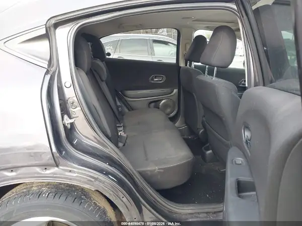 3CZRU6H56HG704798 2017 HONDA HR-V - Image 8