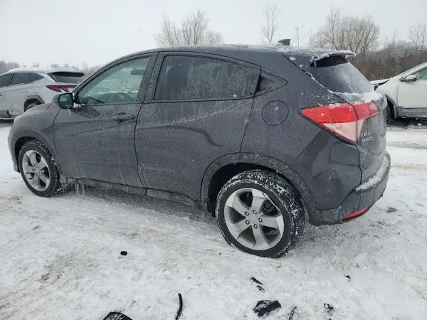3CZRU6H56HG709693 2017 HONDA HR-V - Image 2