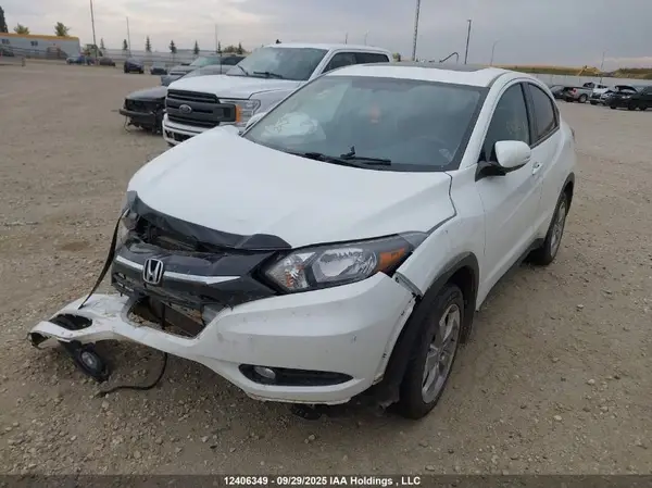 3CZRU6H56HM105451 2017 HONDA HR-V - Image 2