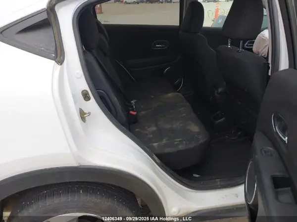 3CZRU6H56HM105451 2017 HONDA HR-V - Image 8