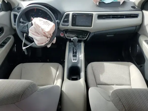 3CZRU6H56HM700574 2017 HONDA HR-V - Image 8