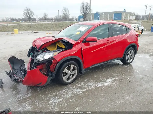 3CZRU6H56HM704141 2017 HONDA HR-V - Image 2