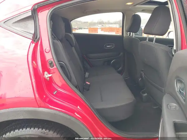 3CZRU6H56HM704141 2017 HONDA HR-V - Image 8