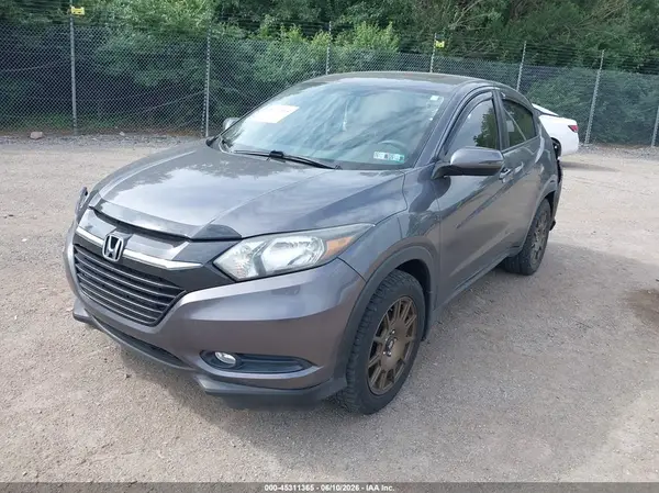 3CZRU6H56HM705967 2017 HONDA HR-V - Image 2