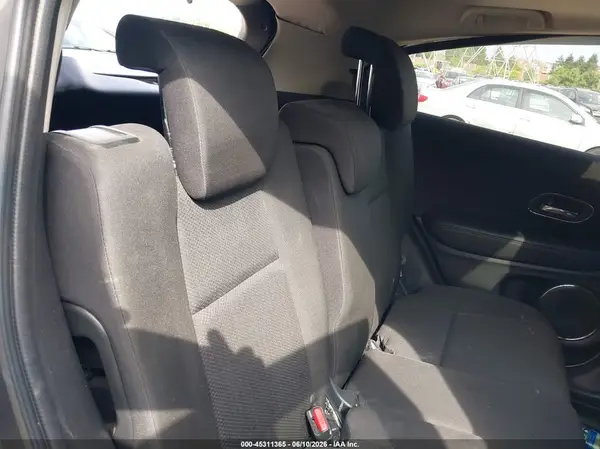 3CZRU6H56HM705967 2017 HONDA HR-V - Image 8