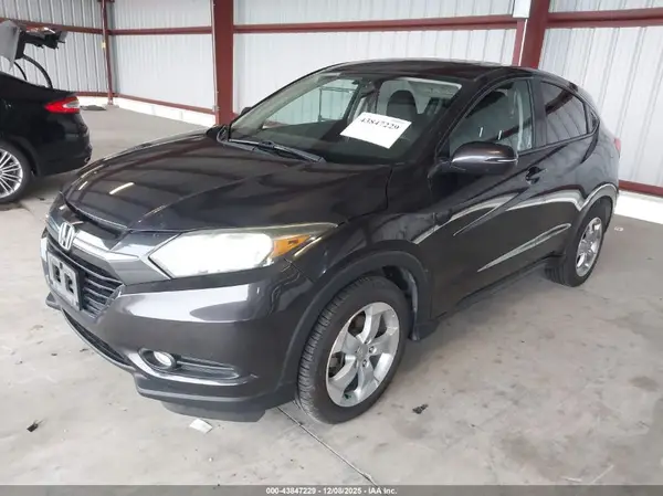 3CZRU6H56HM706133 2017 HONDA HR-V - Image 2