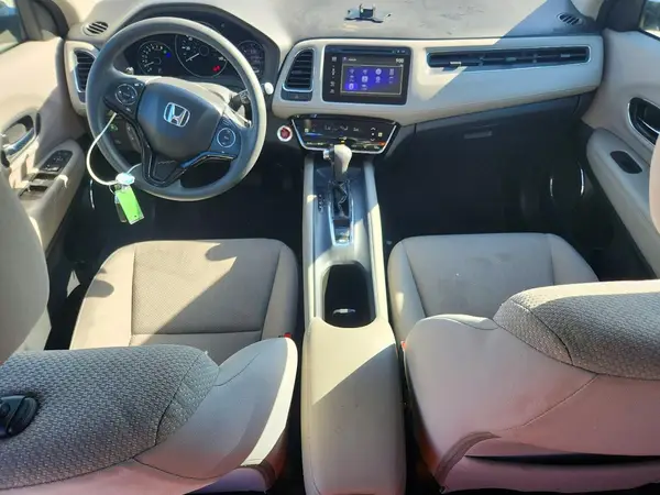 3CZRU6H56HM717228 2017 HONDA HR-V - Image 8