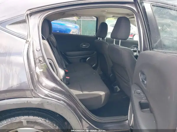 3CZRU6H56HM723403 2017 HONDA HR-V - Image 8