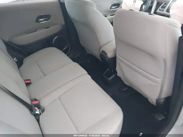 3CZRU6H56HM723532 2017 HONDA HR-V - Image 8