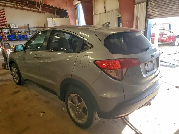 3CZRU6H56HM724017 2017 HONDA HR-V - Image 2