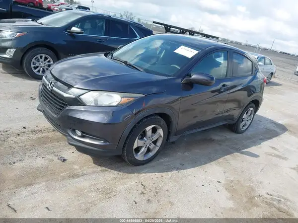 3CZRU6H56HM725331 2017 HONDA HR-V - Image 2