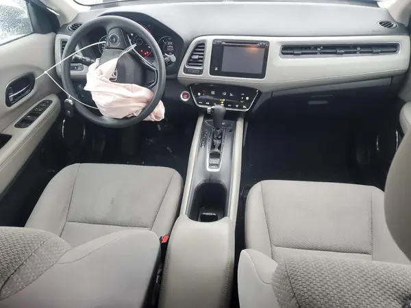 3CZRU6H56JG701583 2018 HONDA HR-V - Image 8