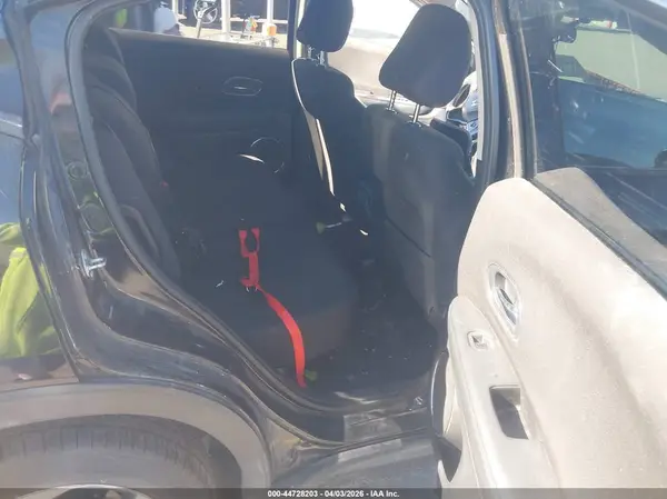 3CZRU6H56JG702507 2018 HONDA HR-V - Image 8