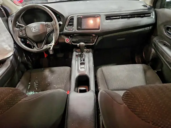 3CZRU6H56JG712745 2018 HONDA HR-V - Image 8