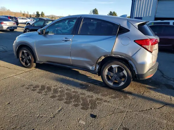 3CZRU6H56JG719971 2018 HONDA HR-V - Image 2