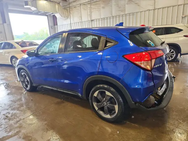 3CZRU6H56JG721302 2018 HONDA HR-V - Image 2