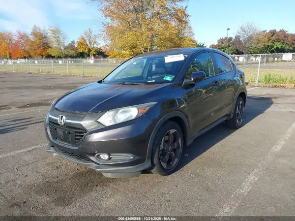 3CZRU6H56JG721719 2018 HONDA HR-V - Image 2