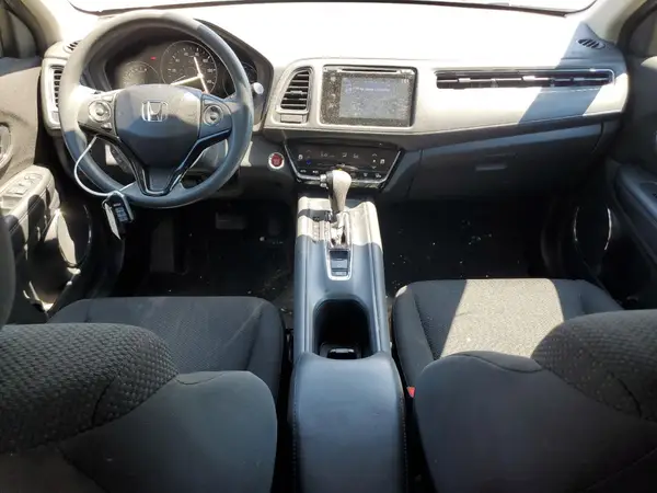 3CZRU6H56JG721770 2018 HONDA HR-V - Image 8
