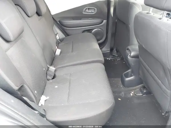 3CZRU6H56JG724247 2018 HONDA HR-V - Image 8