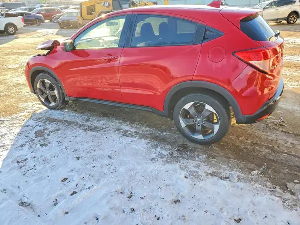 3CZRU6H56JG728136 2018 HONDA HR-V - Image 2