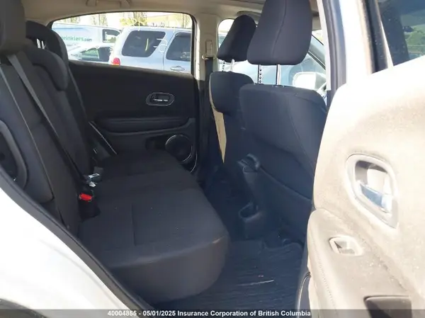 3CZRU6H56JM100949 2018 HONDA HR-V - Image 8