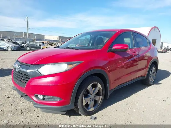 3CZRU6H56JM102913 2018 HONDA HR-V - Image 2