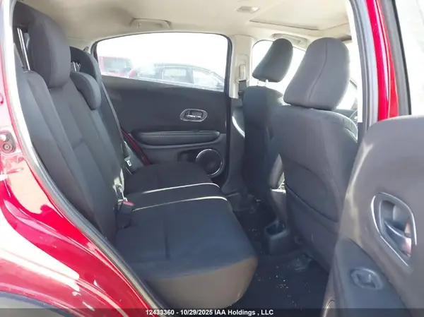 3CZRU6H56JM102913 2018 HONDA HR-V - Image 8