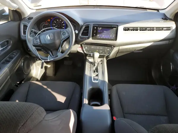 3CZRU6H56JM708681 2018 HONDA HR-V - Image 8