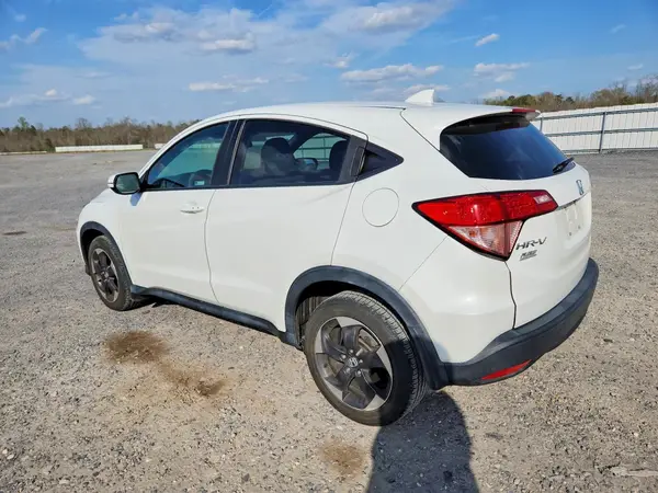 3CZRU6H56JM710835 2018 HONDA HR-V - Image 2